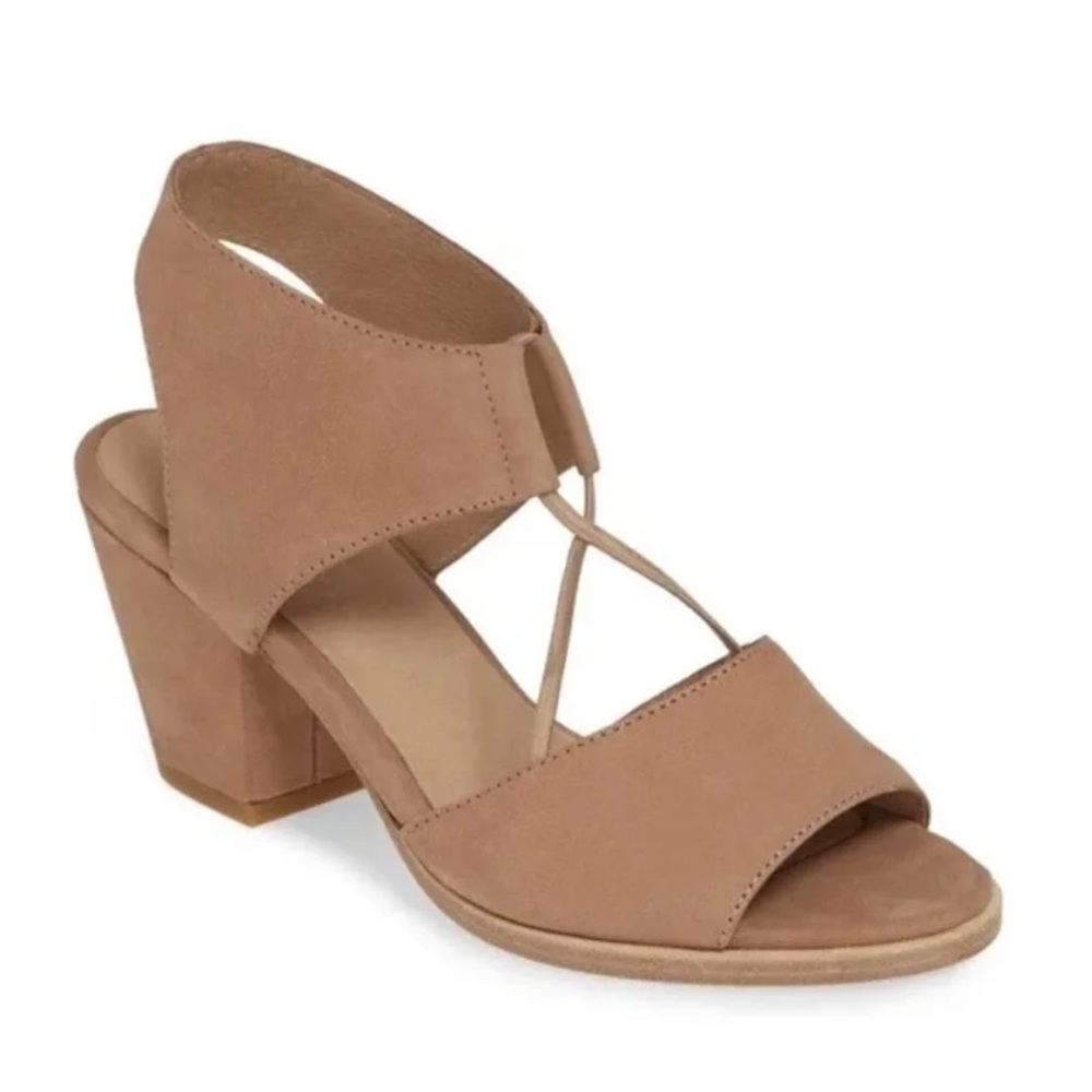 EILEEN FISHER Doe Sandal in Earth Beige - NIB - 8.5